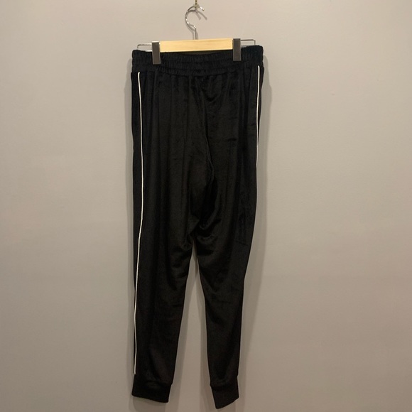 Velour High Rise Joggers - Picture 2 of 3